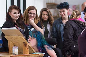 Leanne Beethan painting with mouth