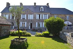 Camprond Farmhouse Retreat exterior